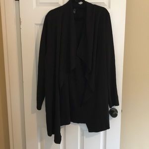 Cozy Lane Bryant black wrap with flowy front!